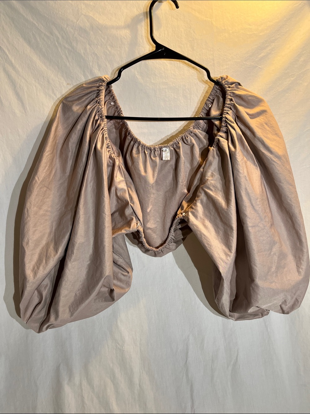 Puff Sleeve Crop Blouse in Taupe